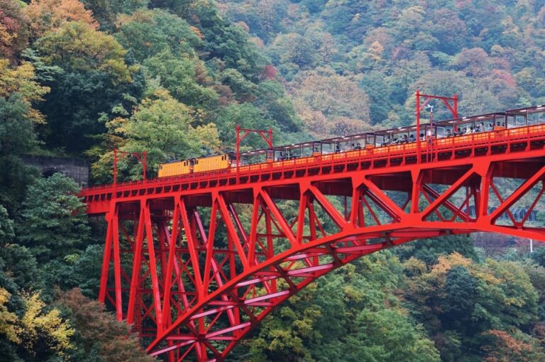 1 Day Tour From Kanazawa: Kurobe Gorge and Unazuki Onsen