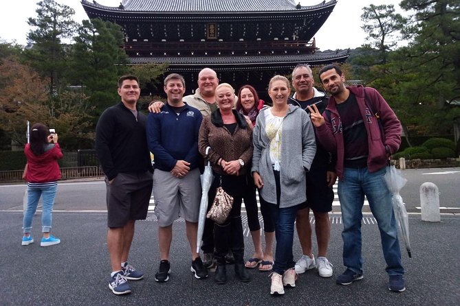 2 Hours Tour in Historic Gion: Geisha Spotting Area Tour - Tour Overview
