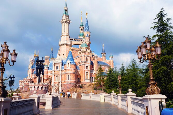 Disneyland or Disneysea 1-Day Admission Ticket From Tokyo (Mar )