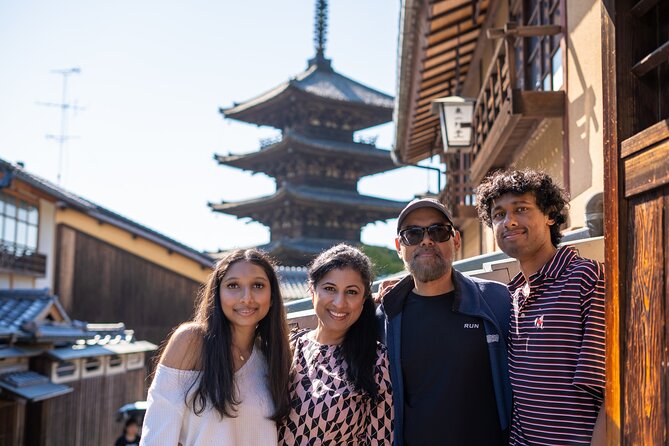 Exclusive Kyoto Essentials Tour With Professional Photography