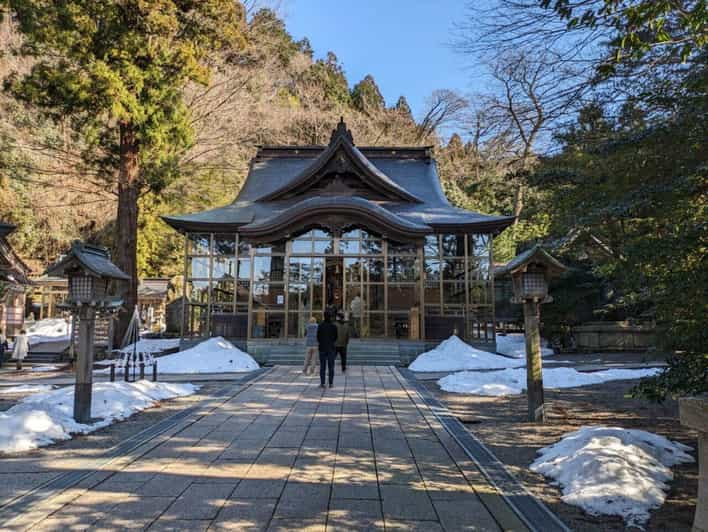 From Kanazawa: Temples, Panoramic Landscape and Butterflies