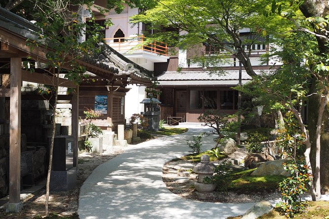 Kimono and Authentic Tea Ceremony in Miyajima