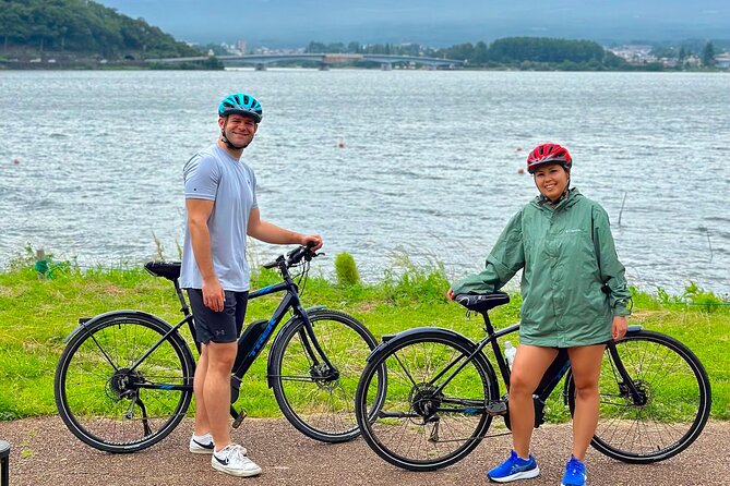 Lake Kawaguchi Explorer: E-Bike Guided Tour