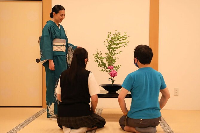 Private Japanese Traditional Flower Arrangement in Tokyo - Overview of Traditional Flower Arrangement