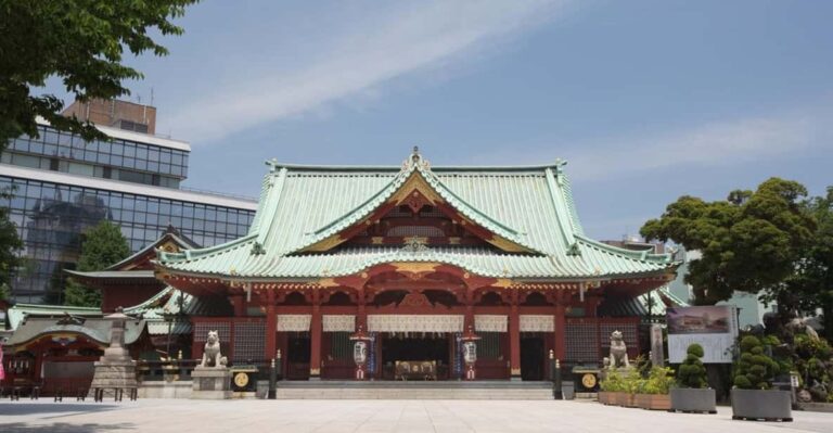 Tokyo: A Ritual Experience in Kanda Myojin & a Naorai Meal