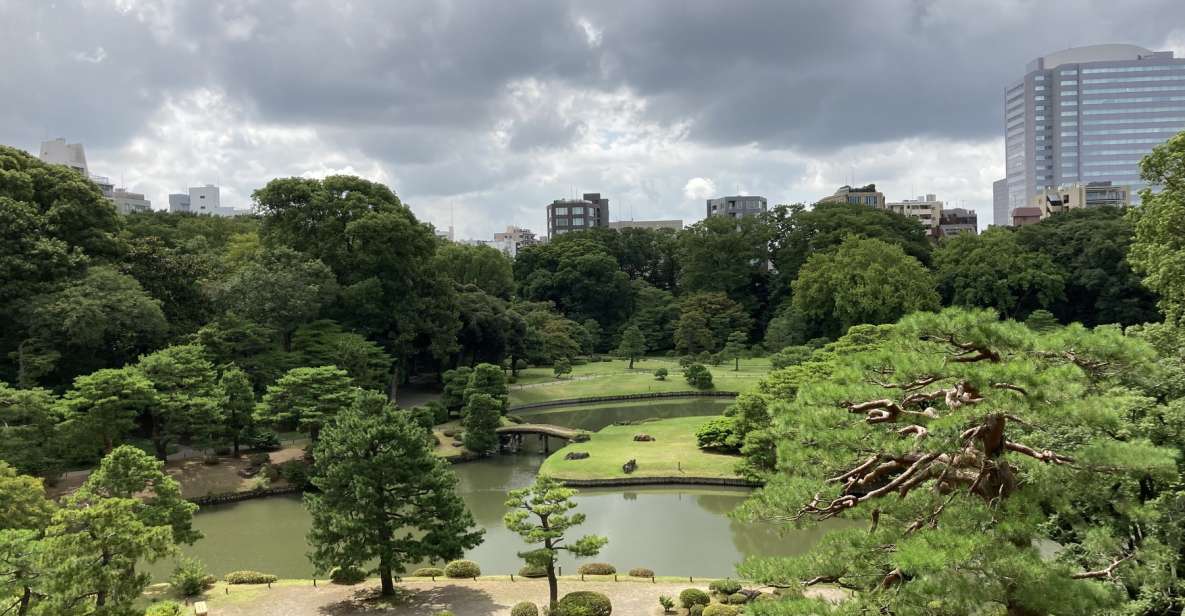 Tokyo: Asukayama Through Time (Papermaking, Rikugi-En...) - Historical Significance of Asukayama