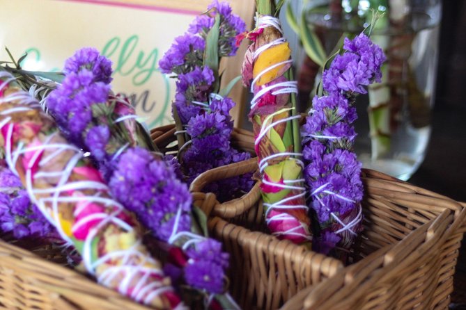 You Can Experience It Even on Rainy Days! Okinawa Herb Smudge Stick Making