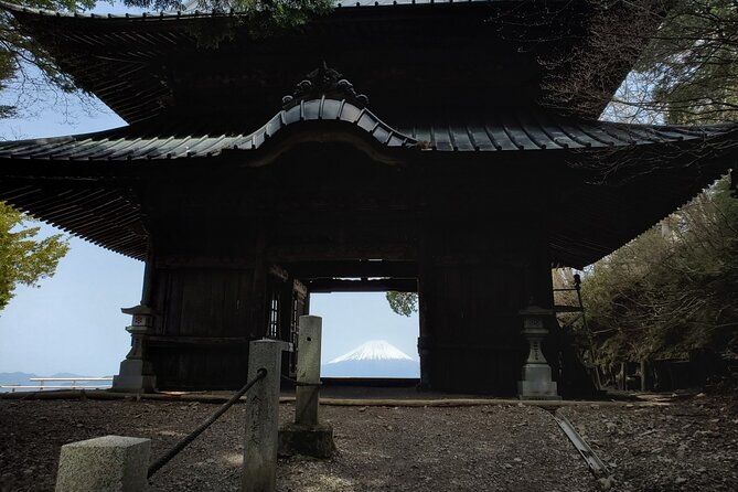 2-Day Private Guided Overnight Hike & Buddhist Temple Stay in Shichimenzan - Just The Basics