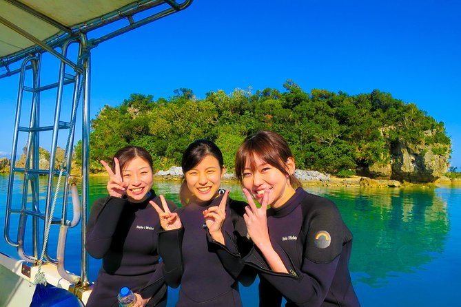 Blue Cave Experience Diving [Charter System / Boat Holding] I Am Very Satisfied With the Beautiful - Reviews and Ratings Summary