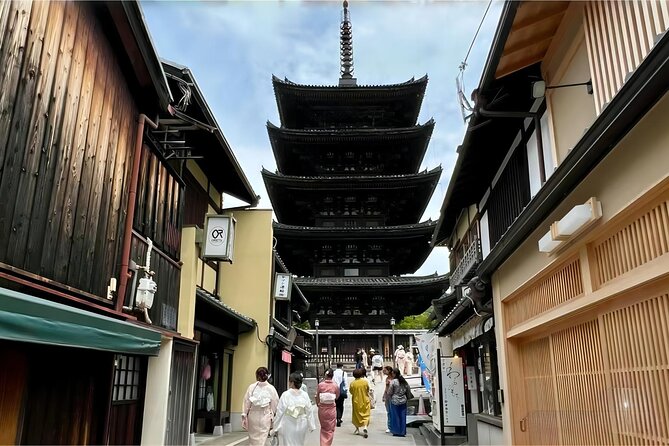 English Guided Private Tour With Hotel Pickup in Kyoto - Tour Confirmation Process