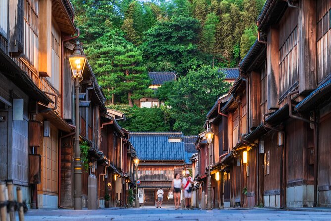 Kanazawa 6hr Full Day Tour With Licensed Guide and Vehicle - Tour Duration and Pick-up