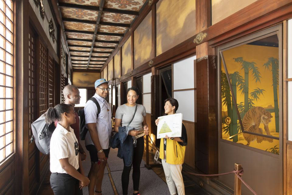 Kyoto: Nijo-jo Castle and Ninomaru Palace Guided Tour - Activity Description