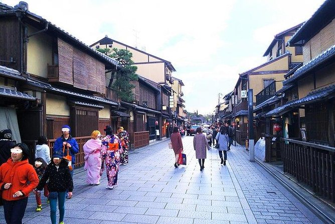 Kyoto Samurai and Geisha Town Private Tour - Customer Support and Details
