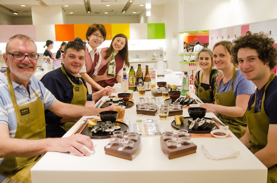 Tokyo: Tsukiji Market Walking Tour & Rolled Sushi Class - Meeting Point