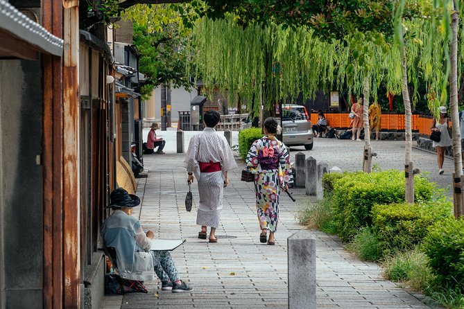 Treasures of Kyoto: Geishas & Traditions Private Tour - Insider Tips for Designing Itinerary