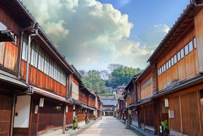 A Half Day In Kanazawa With A Local: Private & Personalized - End Point Flexibility