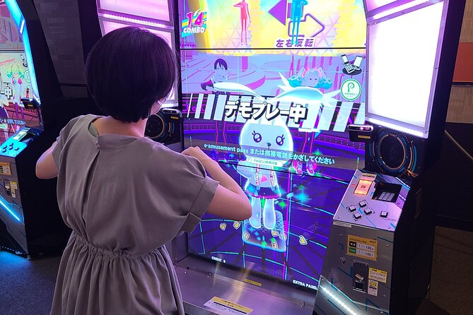 Explore an Amusement Arcade and Pop Culture at Night Tour in Kyoto - Local Pop Culture Discovery