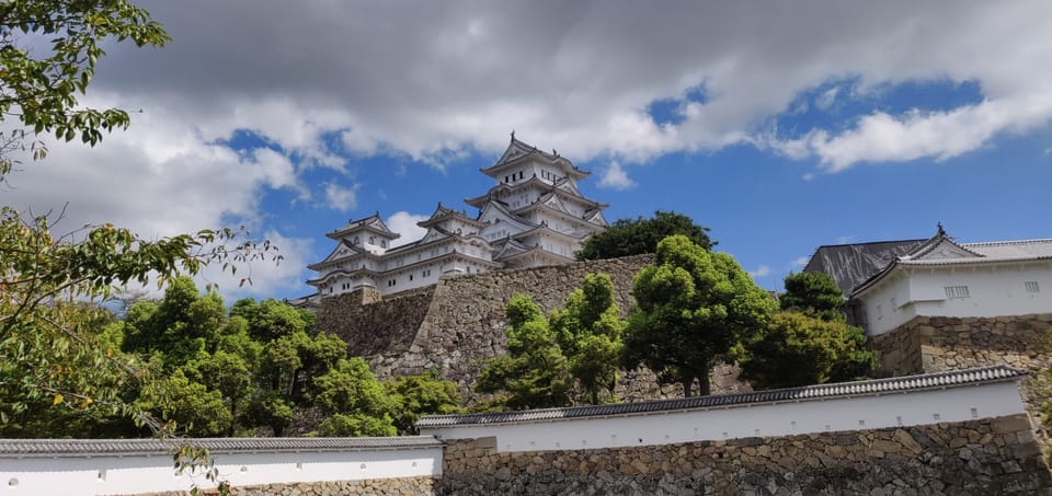 Half-Day Himeji Castle Town Bike Tour With Lunch - Experience