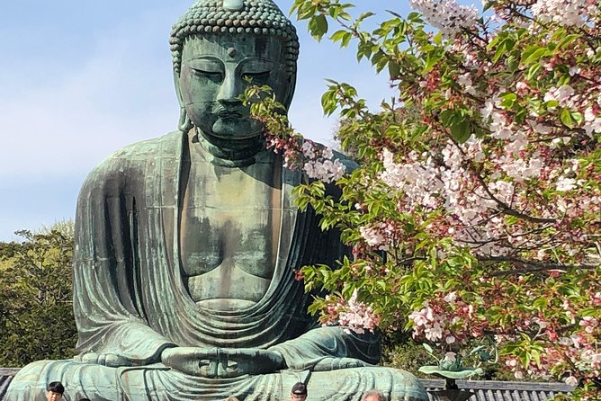 Historic Kamakura: Temples, Shrines and Street Food Private Walking Tour - Culinary Delights