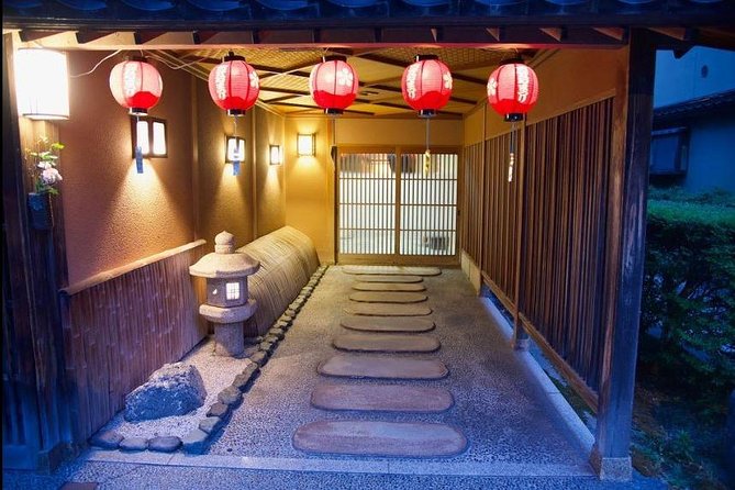 Kanazawa Night Tour With Local Meal and Drinks - Tour Details