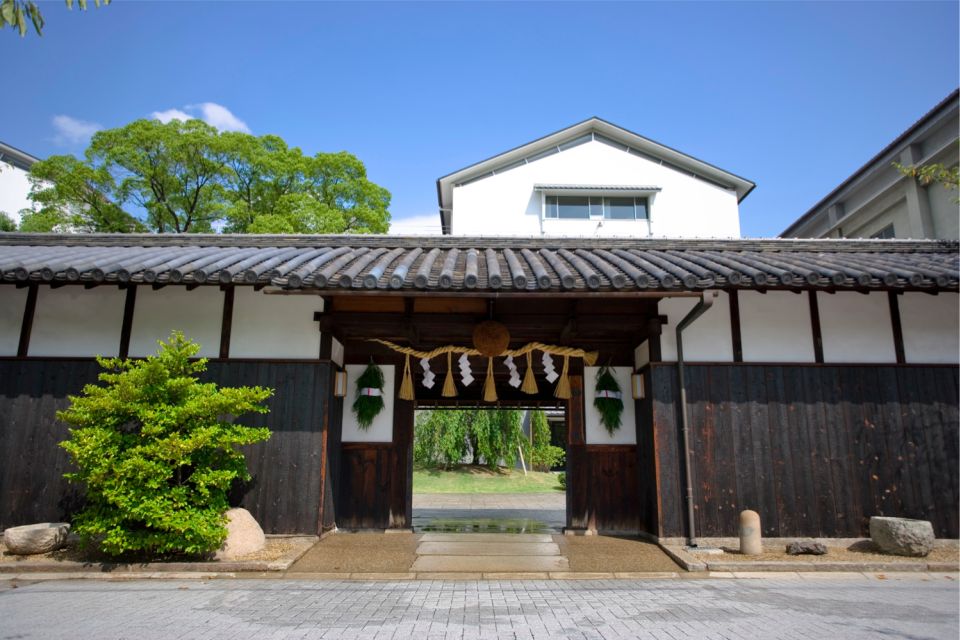 Kobe: Nada Sake Brewery District Private Walking Tour - Inclusions