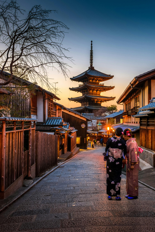 Kyoto Gion Sunset Tour: Gion, Pontocho, Yasaka & Secrets - Inclusions