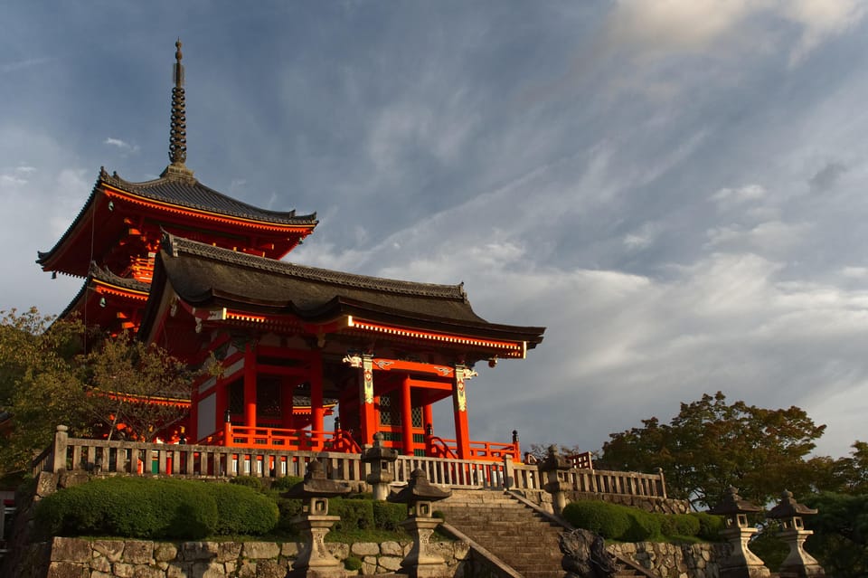 Kyoto: Higashiyama, Kiyomizudera and Yasaka Discovery Tour - Tour Exclusions