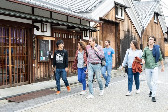 Kyoto Sake Tasting Near Fushimi Inari - Tasting Experience Details