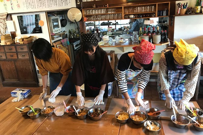 Make Piroshki in Hakodate and Visit Hidden Spots While Baking - Piroshki Tasting and Review