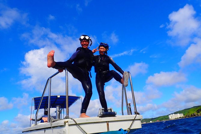 [Okinawa Blue Cave] Snorkeling and Easy Boat Holding! Private System Very Satisfied With the Beautif - Blue Cave Snorkeling Experience