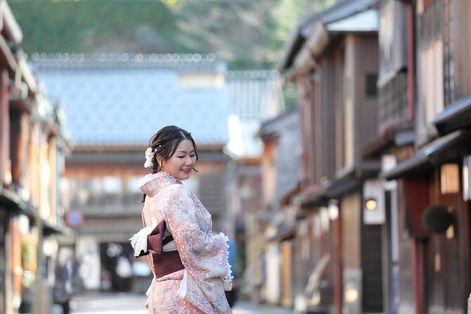 Photoshoot Session by Professional Photographer in Kanazawa - Child and Accessibility Information