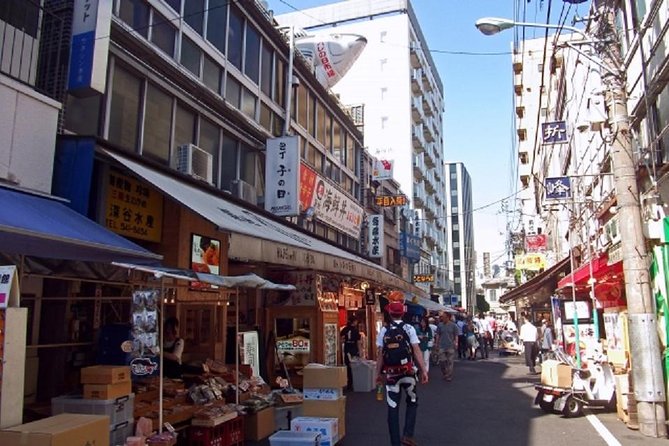 Private Asakusa Sightseeing and Tsukiji Food Tour - Sensoji Temple Visit