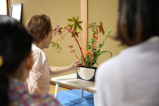 Special Ikebana Experience Guided by an Ikebana Master, Mrs. Inao - Questions