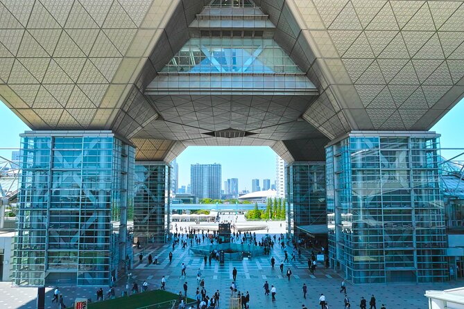 Tokyo Architecture and Contemporary Art Walking Tour With a Local Guide - Local Guide Insights