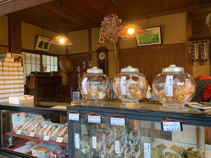 Yanaka & Nezu: Explore Retro Japan Through Food and Culture - Experience