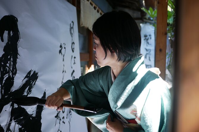 Japanese Calligraphy Experience in Tokyo at the Antique House - Additional Notes