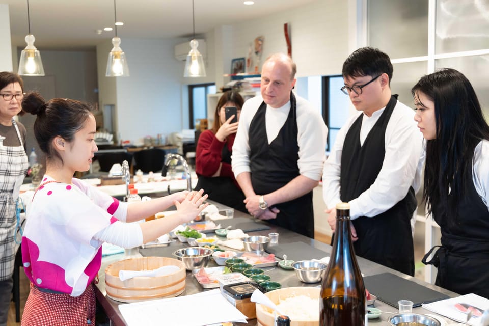 Kyoto: Sushi Lab. by Sumaya - Learn Traditional Sushi Techniques