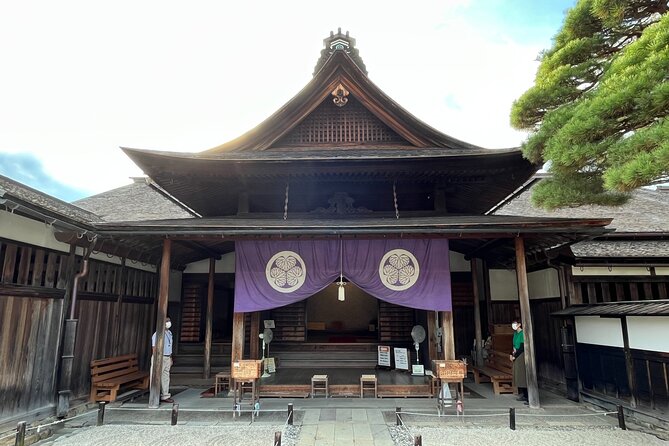 Shirakawa-Go and Hida-Takayama Private Day Trip From Nagoya - Meeting Point