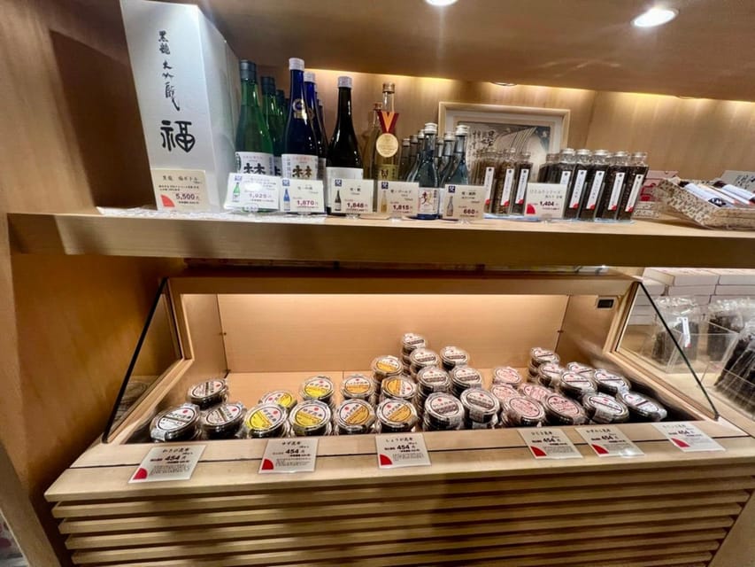 Tokyo : Dashi Drinking and Shopping Tour at Nihonbashi - Duration and Group Size