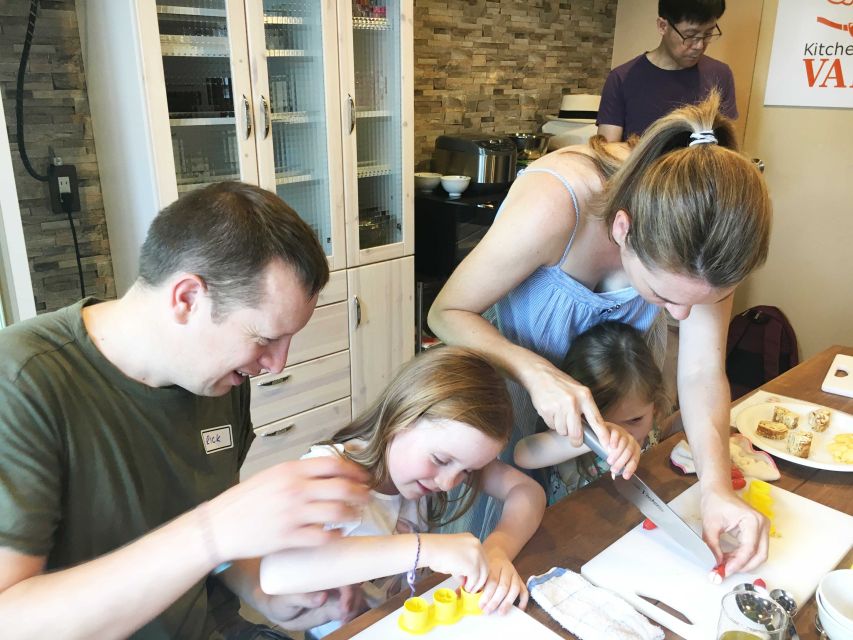 Tokyo: Japanese Home-Style Cooking Class With Meal - Meeting Point Information