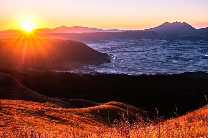 View the Sunrise and Sea of Clouds Over the Aso Caldera - Explore Aso Volcano