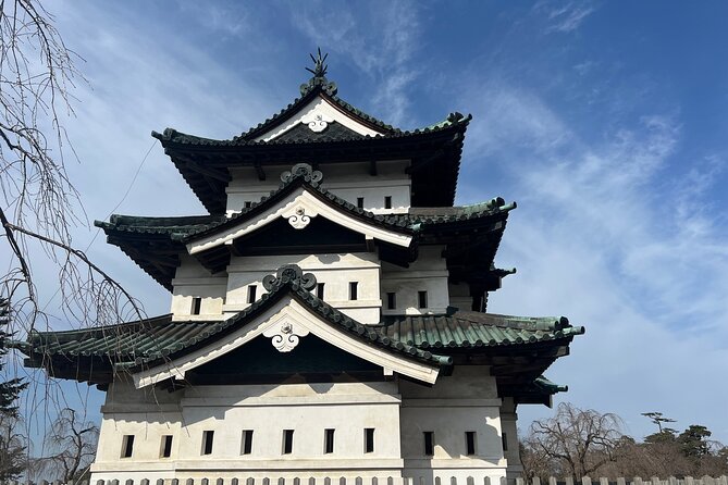 Half-Day Hirosaki Castle and Samurai House Tour With Guide - Neputa Float Construction and History