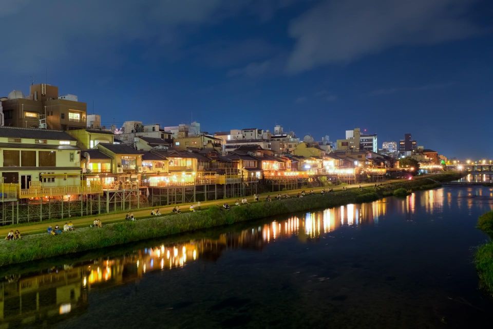 Kyoto: Gion District Highlights & Hidden Gems Walking Tour - Chion In Temple: Architectural Marvel