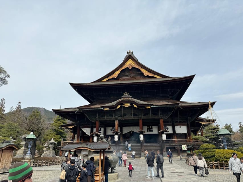 Nagano 1 Day Private Tour (Snow Monkeys, Zenkoji) With Lunch - Important Information