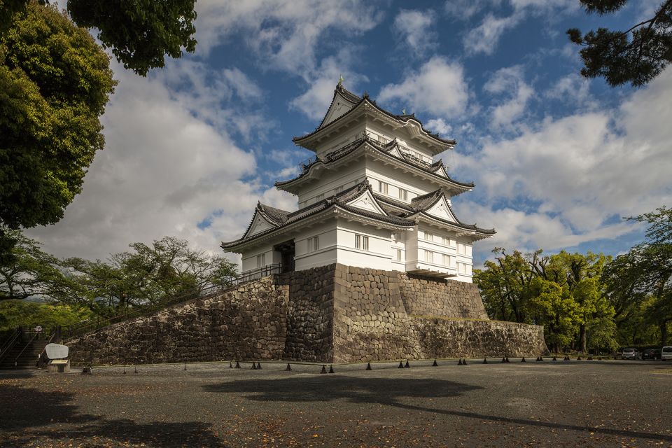 Odawara: Odawara Castle and Town Guided Discovery Tour - Tour Inclusions