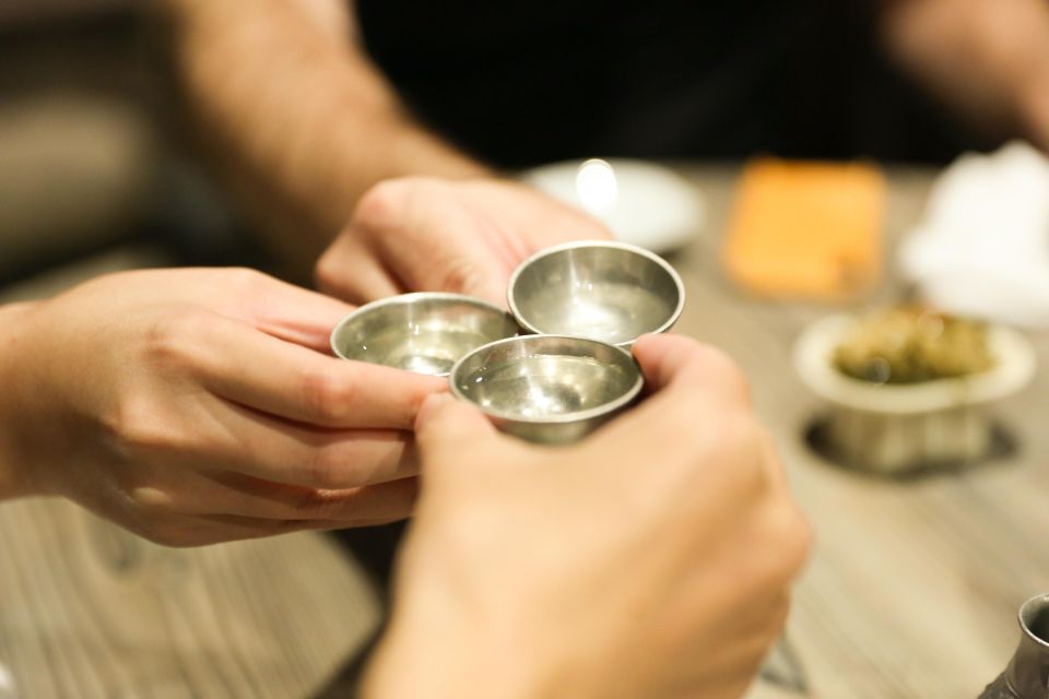 Kyoto Sake Bar and Pub Crawl (Food & Sake Tour) - Common questions