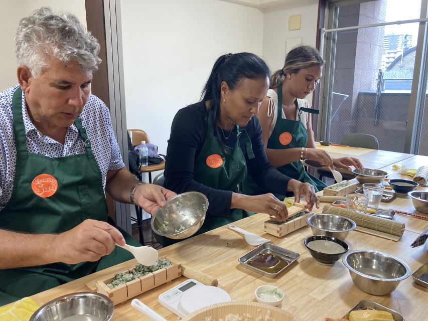 Osaka: Sushi Class in Dotonbori - Experience Description