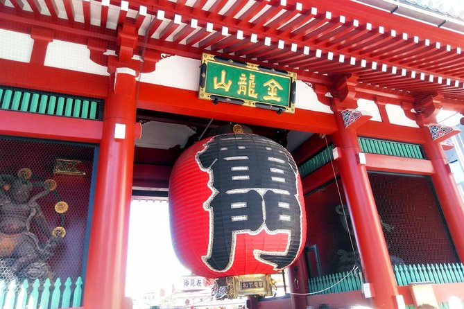 Private Asakusa Sightseeing and Tsukiji Food Tour - Common questions