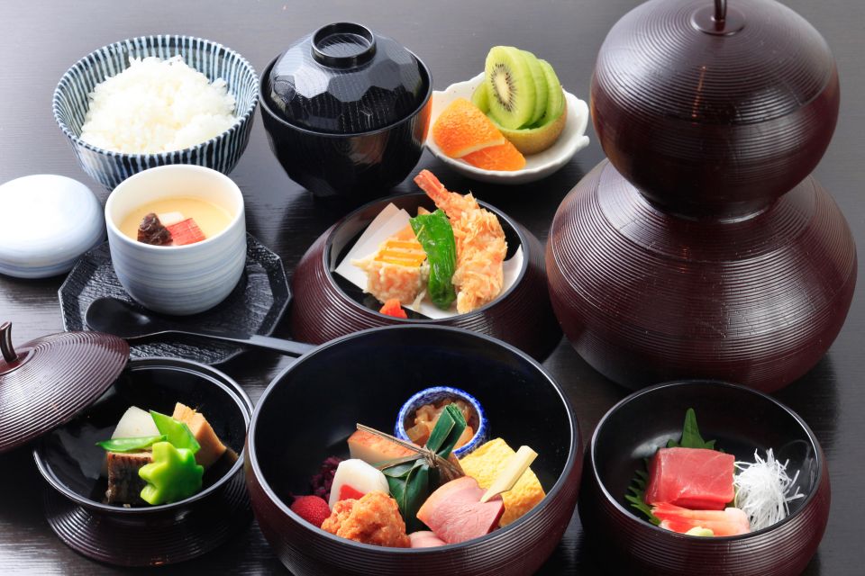 Tokyo: Mt Fuji Area Guided Tour With Traditional Lunch - Cancellation Policy