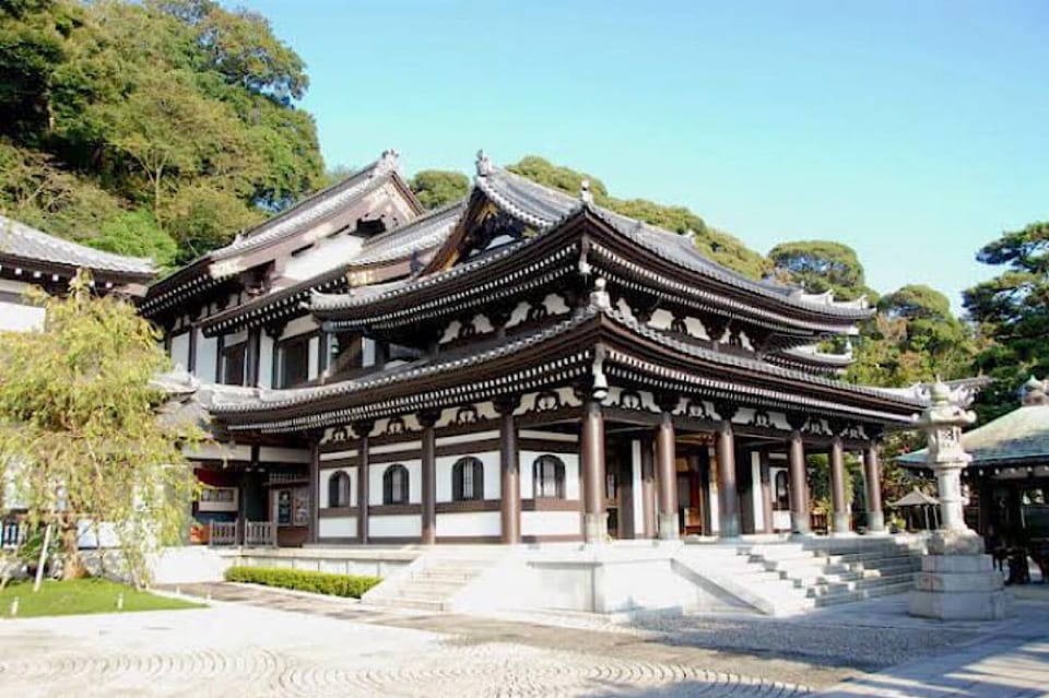 Private Kamakura and Yokohama Sightseeing Tour With Guide - Places to Visit